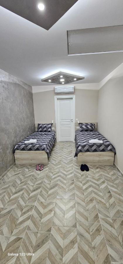 Ekonomic Apartmani Golubovci 外观 照片